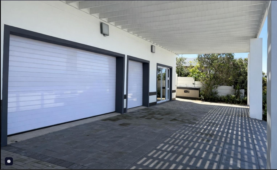3 Bedroom Property for Sale in Cannon Rocks Eastern Cape